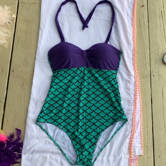 Other - NWOT Women’s Mermaid Halter 1pc Swimsuit